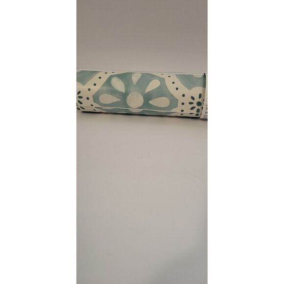 The Pioneer Woman Mint Peel and Stick Wallpaper, Charming Check, 18 x 18.86' - Picture 3 of 6